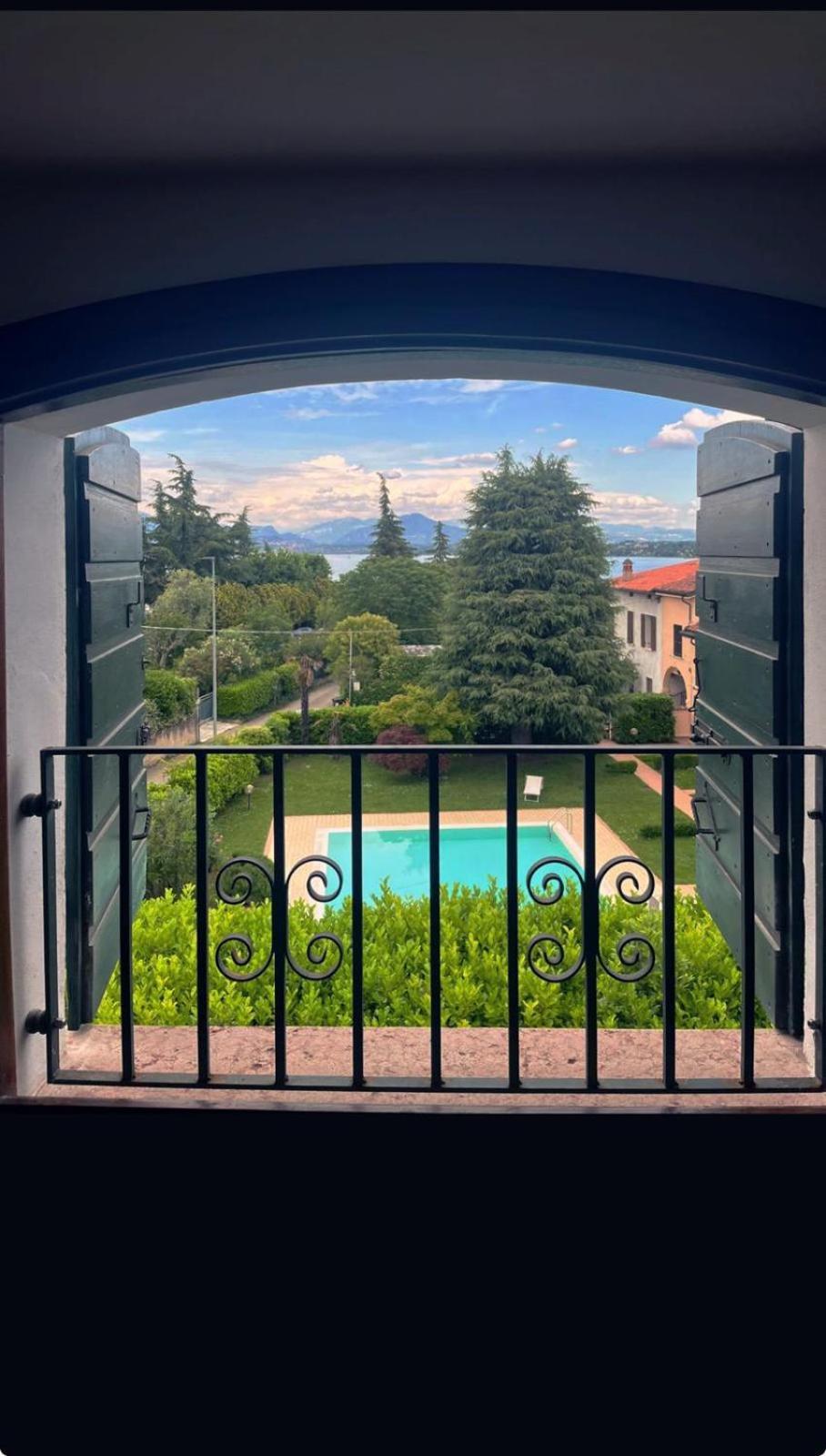 Appartamento Mansardato Con Vista Peschiera del Garda